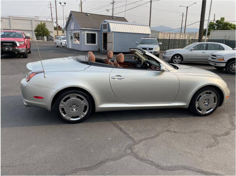 2002 Lexus SC 430