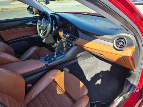 2017 Alfa Romeo Giulia Ti