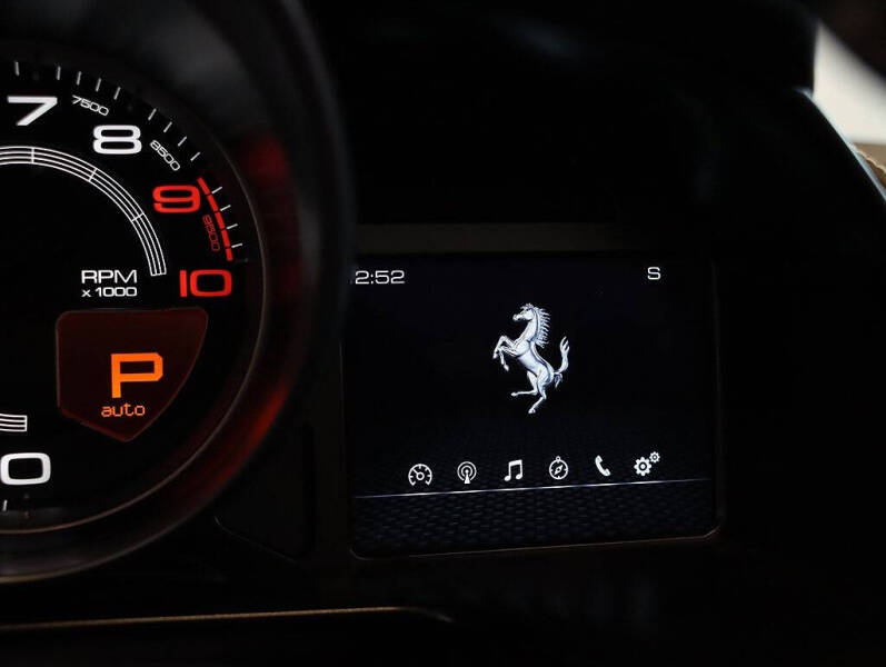 2021 Ferrari 812 GTS