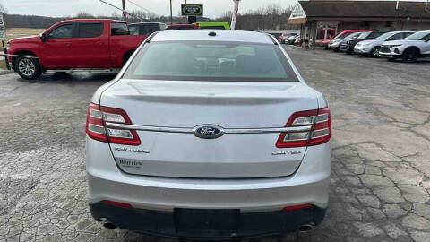 2018 Ford Taurus Limited