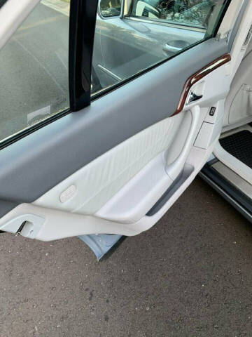 2000 Mercedes-Benz S-Class S 500