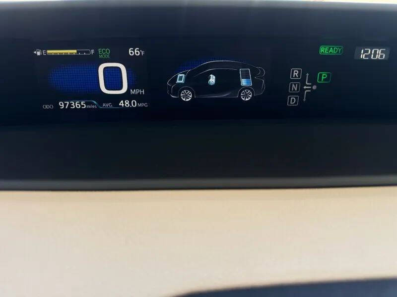 2016 Toyota Prius Two