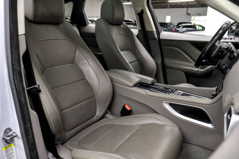 2018 Jaguar F-PACE 35t R-Sport