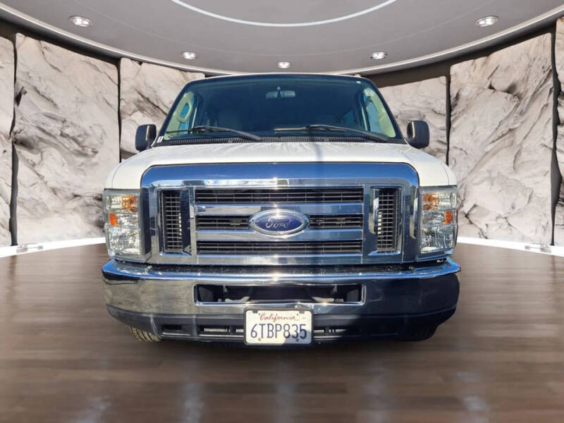 2012 Ford E-Series E-350 SD XLT