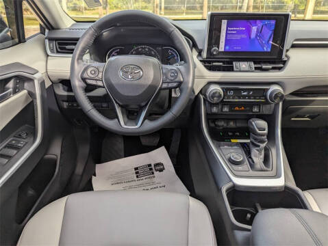 2025 Toyota RAV4 Hybrid XLE Premium