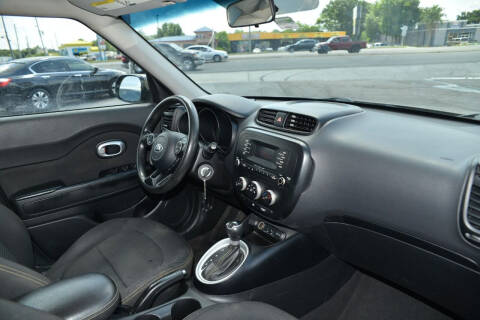 2014 Kia Soul +