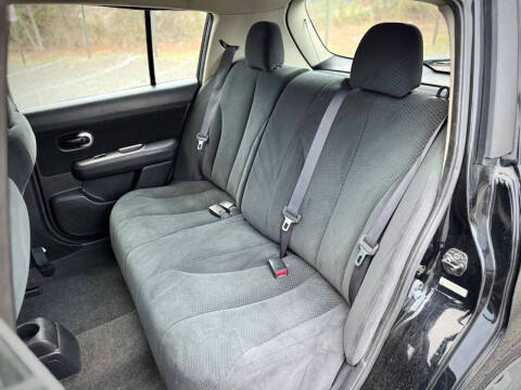 2012 Nissan Versa 1.8 S