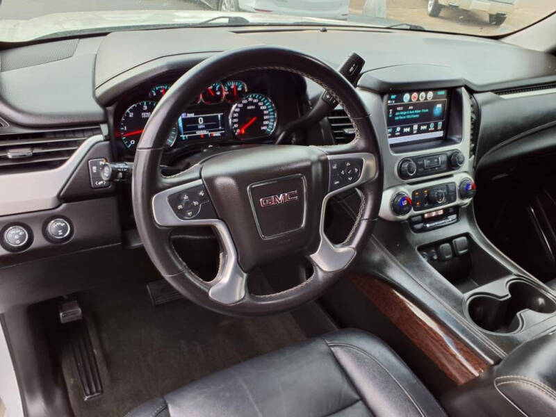 2017 GMC Yukon SLE