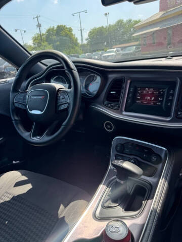 2017 Dodge Challenger SXT