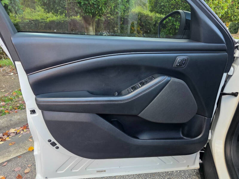 2021 Ford Mustang Mach-E California Route 1