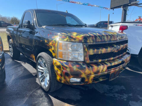 2011 Chevrolet Silverado 1500 for sale at Dynamite Deals LLC in Arnold MO