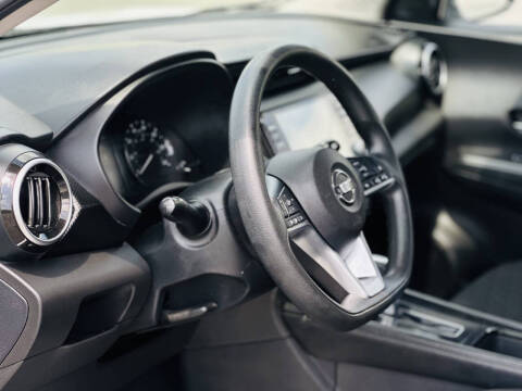 2021 Nissan Kicks SV