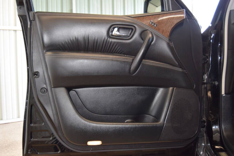 2017 Infiniti QX80 Signature Edition