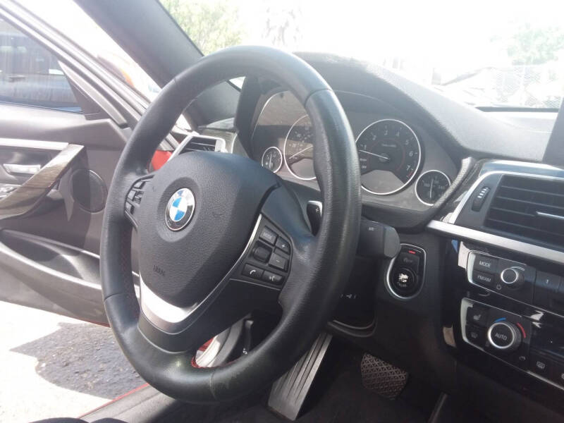 2018 BMW 3 Series 330i