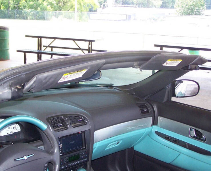 2002 Ford Thunderbird Deluxe