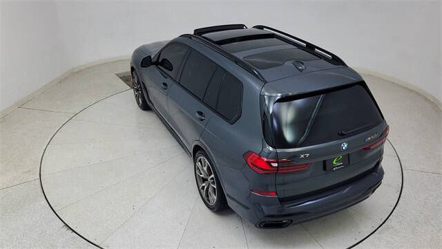2022 BMW X7 M50i