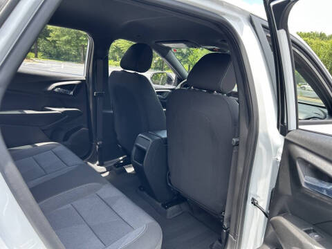 2025 Chevrolet Trax RS