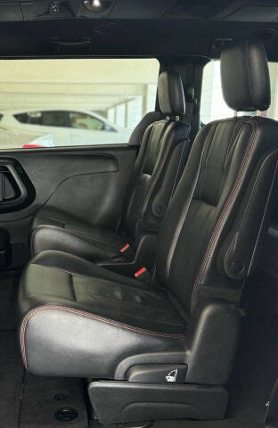 2016 Dodge Grand Caravan R/T