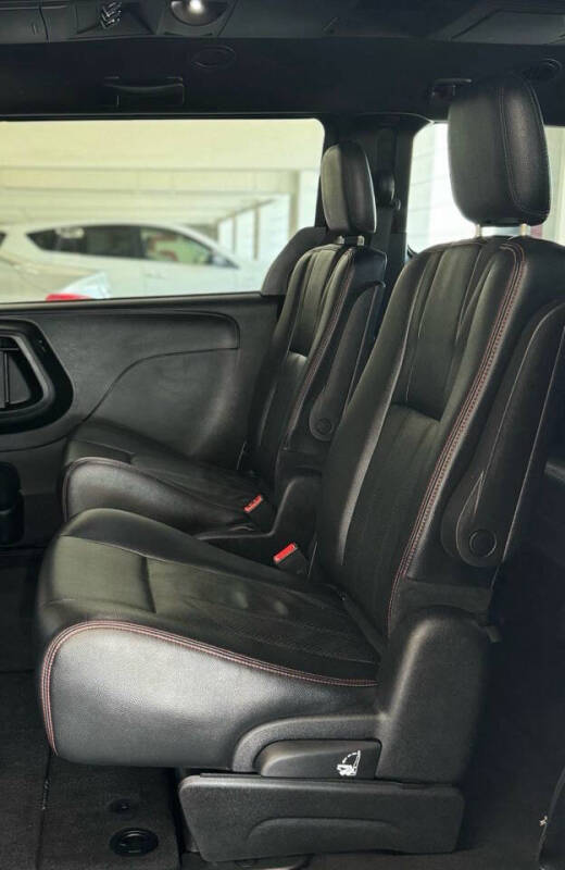 2016 Dodge Grand Caravan R/T