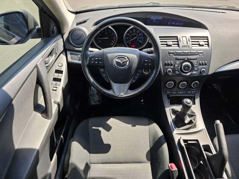 2013 Mazda MAZDA3