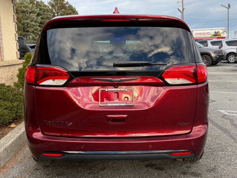 2018 Chrysler Pacifica Touring Plus