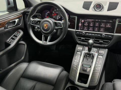 2020 Porsche Macan S