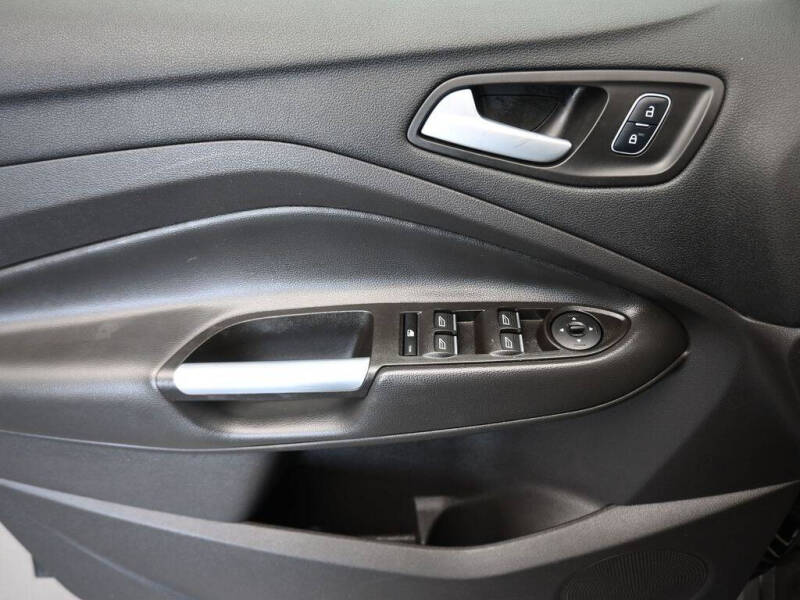 2017 Ford C-MAX Hybrid SE