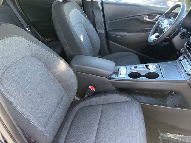 2023 Hyundai Kona Electric SE