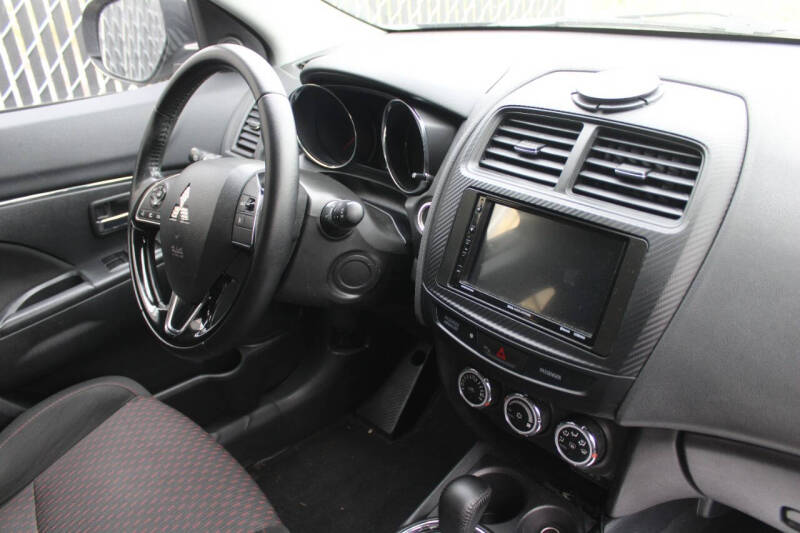 2017 Mitsubishi Outlander Sport 2.4 SE