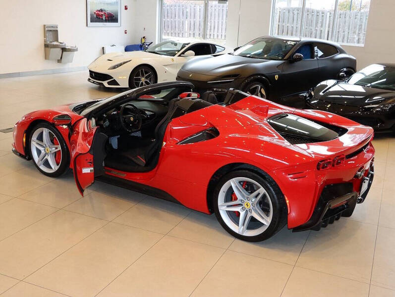 2023 Ferrari SF90 Spider