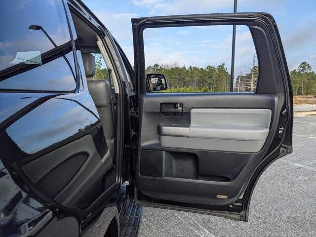 2017 Toyota Sequoia SR5