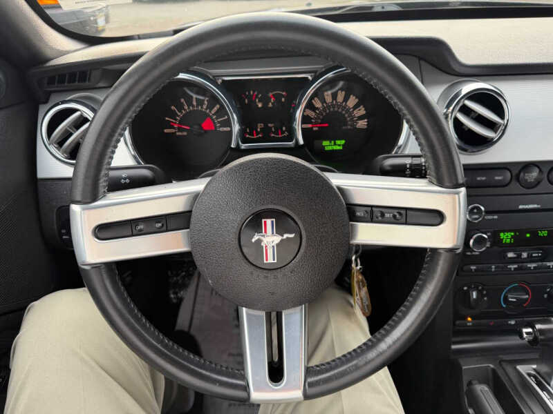 2008 Ford Mustang GT Deluxe