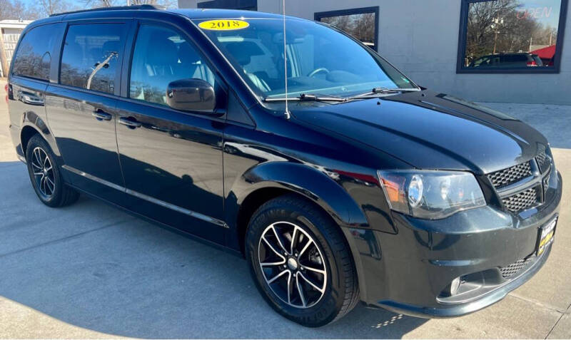 2018 Dodge Grand Caravan for sale at Tigerland Motors in Sedalia MO