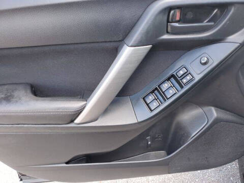 2016 Subaru Forester 2.5i