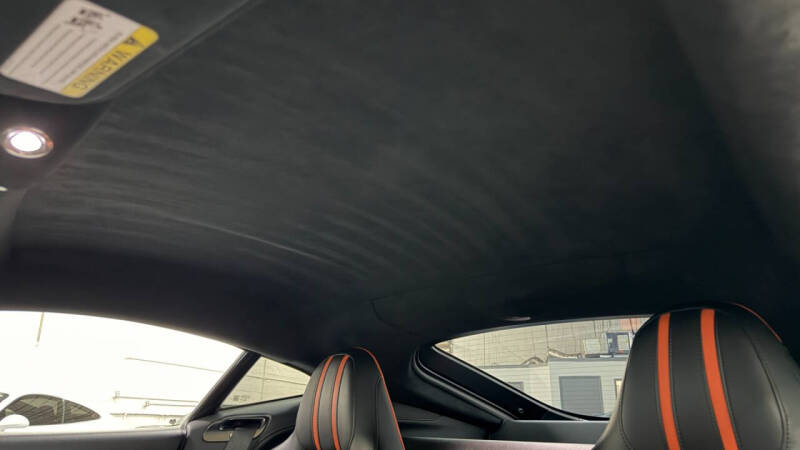 2021 Aston Martin Vantage