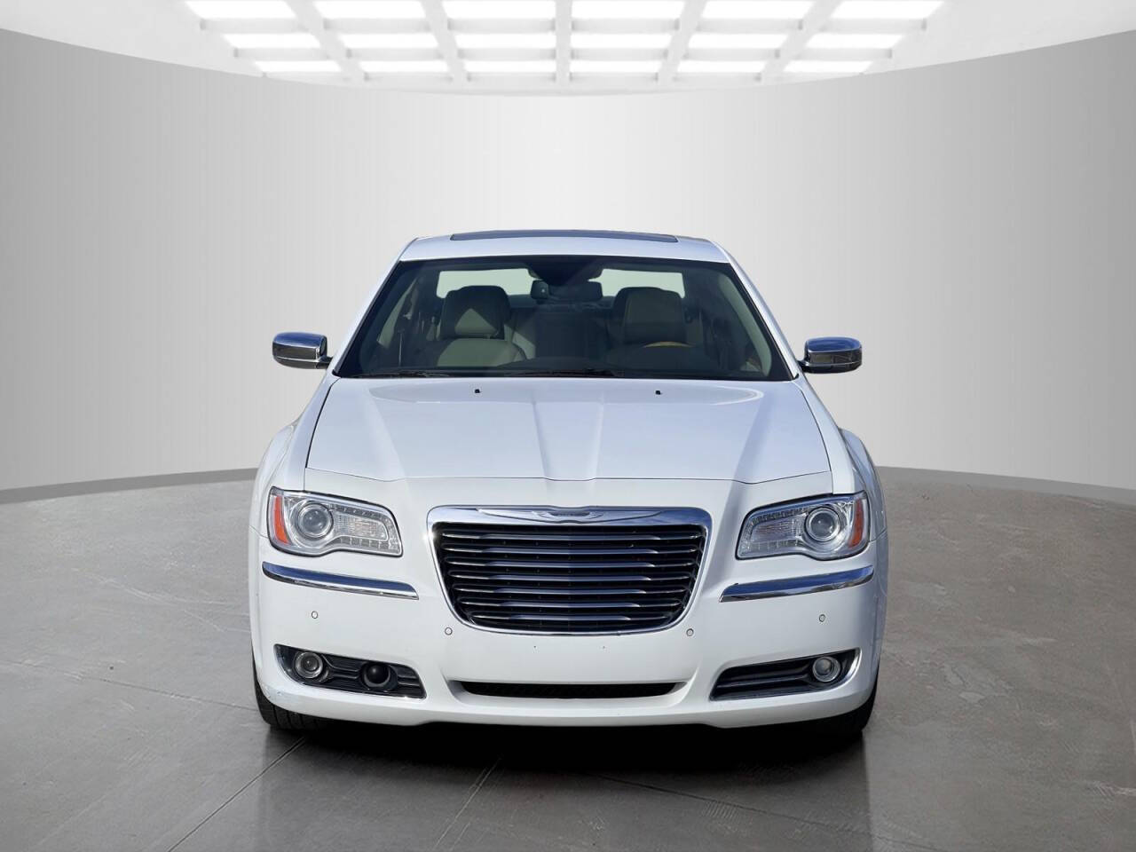 2014 Chrysler 300 for sale at Used Cars Toledo in Oregon, OH