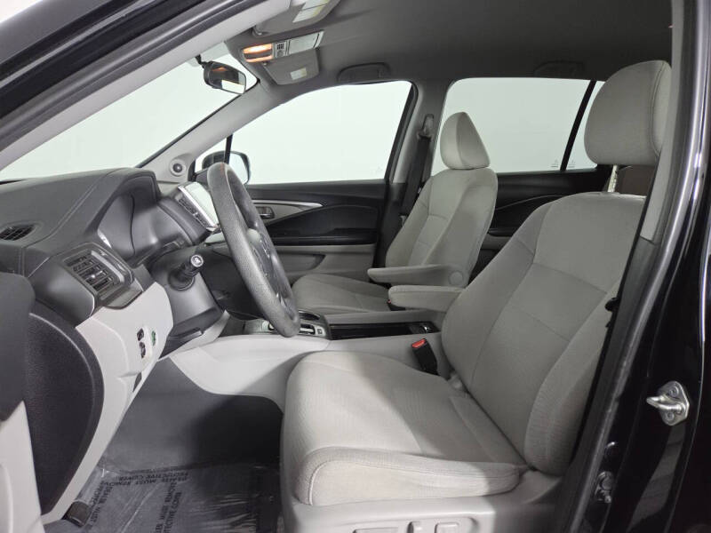 2017 Honda Pilot EX