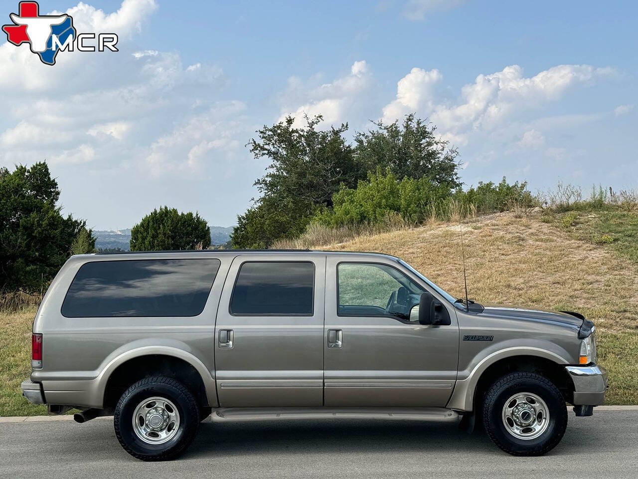 2002 Ford Excursion for sale at TMCR LLC in SPICEWOOD, TX