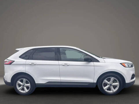 2020 Ford Edge SE