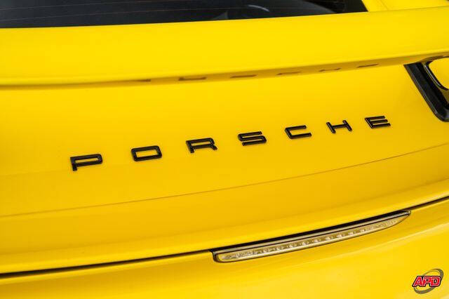 2016 Porsche Cayman