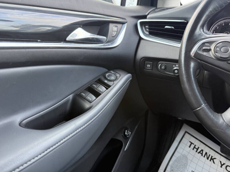 2021 Buick Enclave Essence