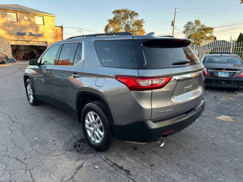 2020 Chevrolet Traverse LT Cloth