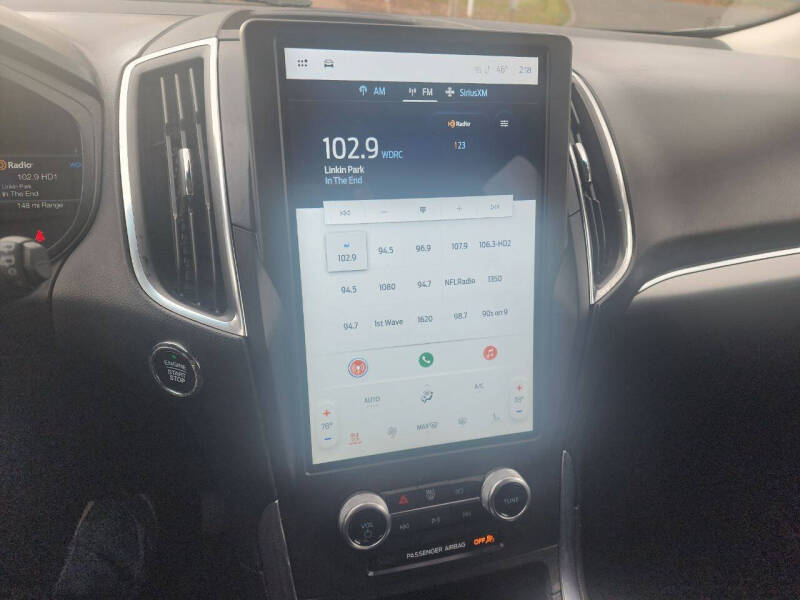 2022 Ford Edge Titanium