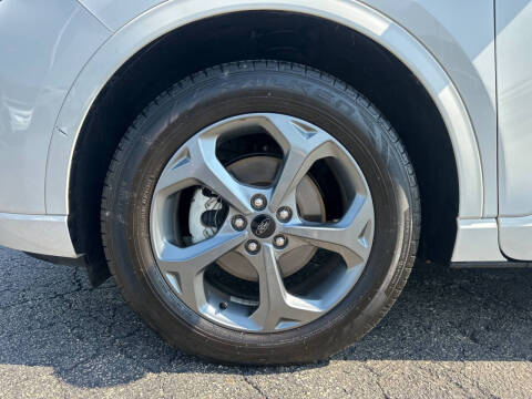 2023 Ford Escape ST-Line Select