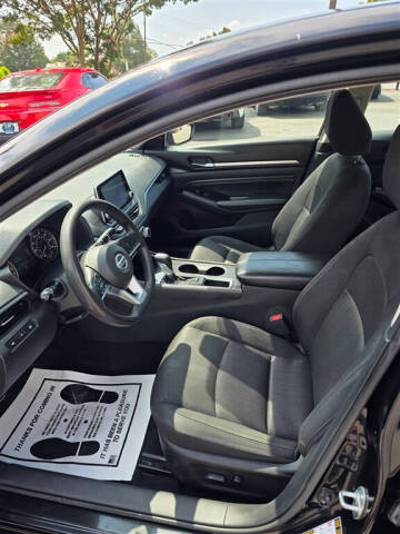 2021 Nissan Altima 2.5 SV