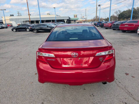 2013 Toyota Camry SE