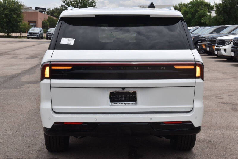 2026 Lincoln Navigator L Reserve