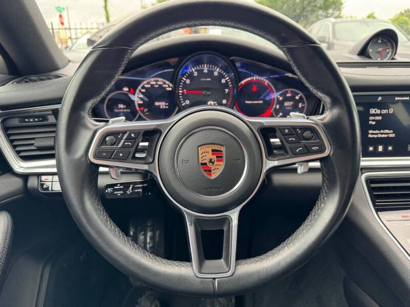 2018 Porsche Panamera