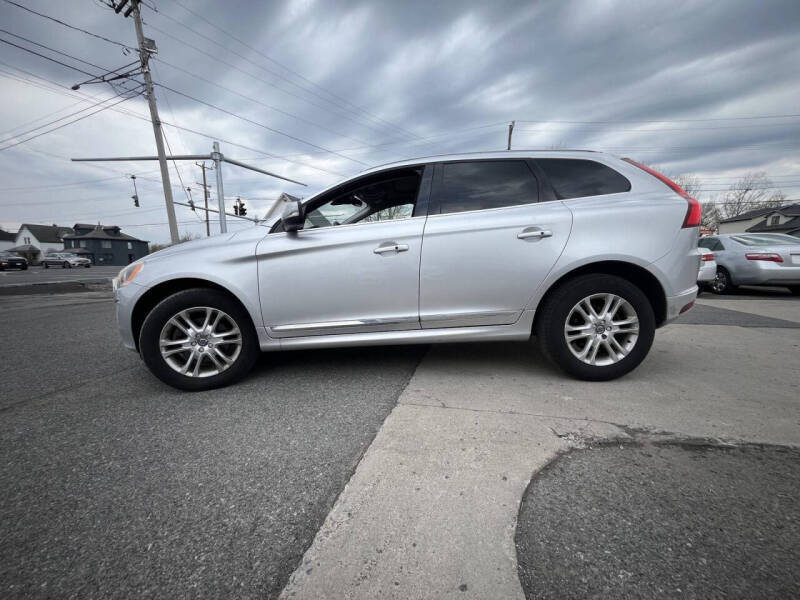 2016 Volvo XC60 T5 Premier