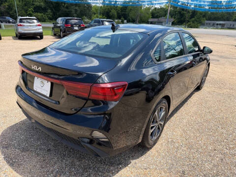 2023 Kia Forte LX